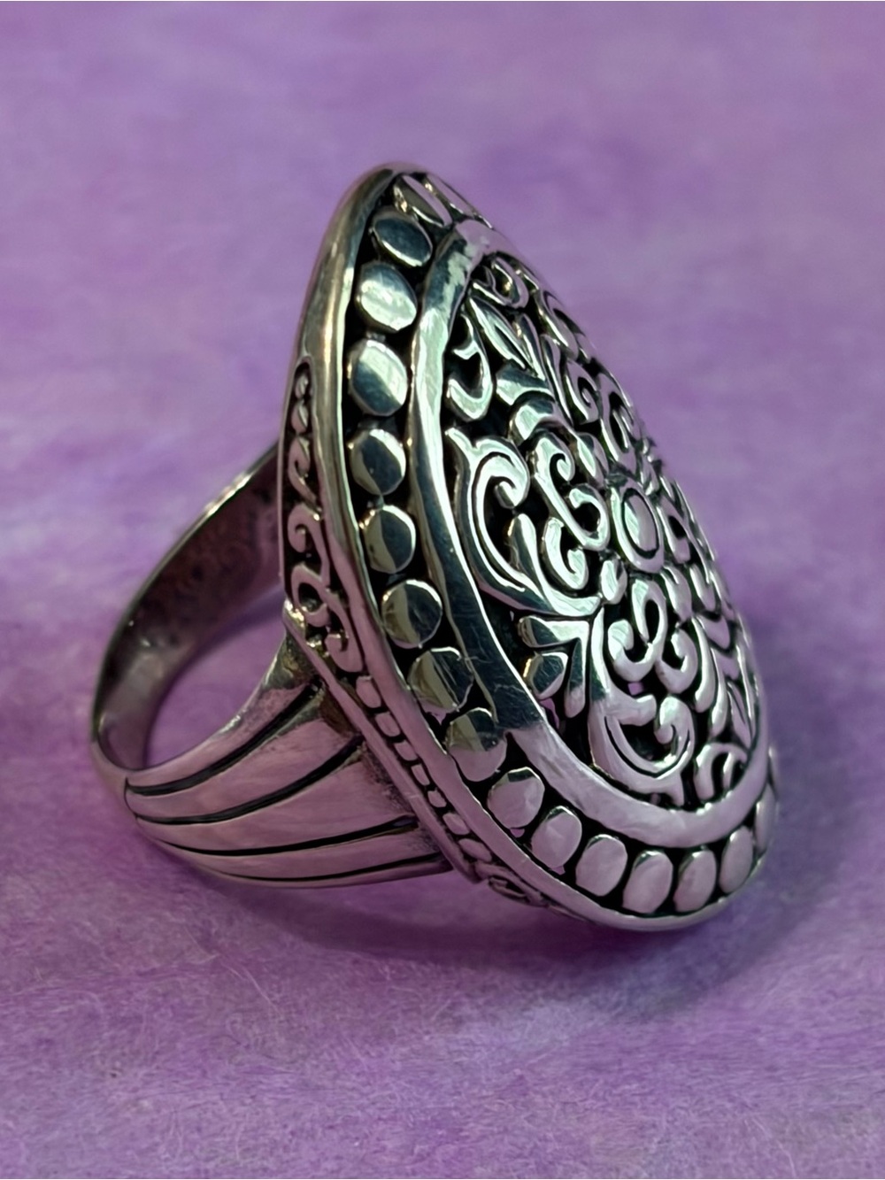 Sterling-Silver Annika Witt Style Filigree Oval Statement Ring. 6.5